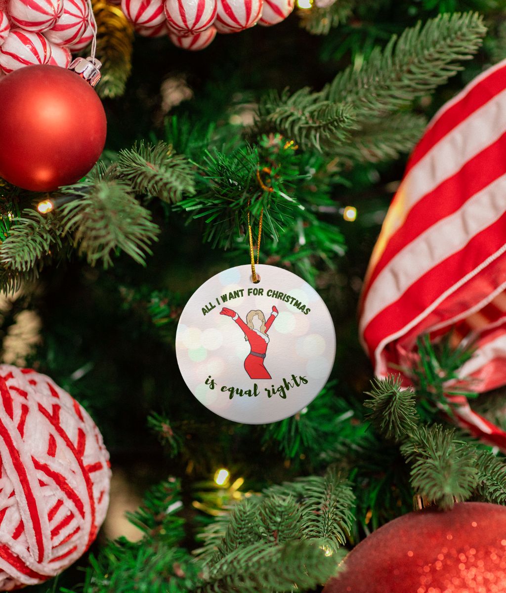 Small-but-Mighty Stocking Stuffers & Accessories (all under £10!)